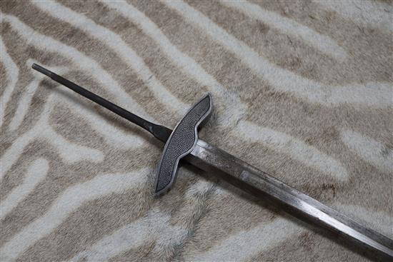 A World War II replica German dagger L.42cm